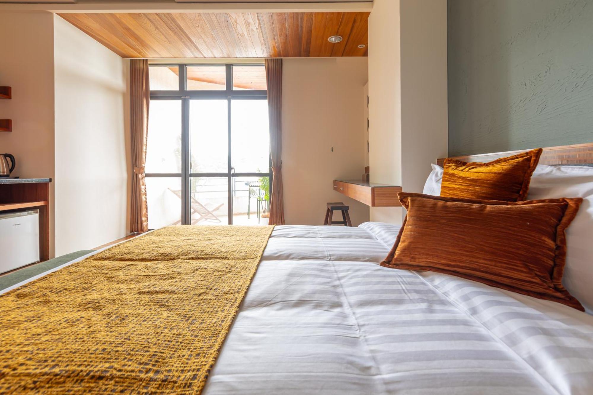 Sun Moon Lake Itathao Vacation Inn With Elevator Yuchi Exterior photo