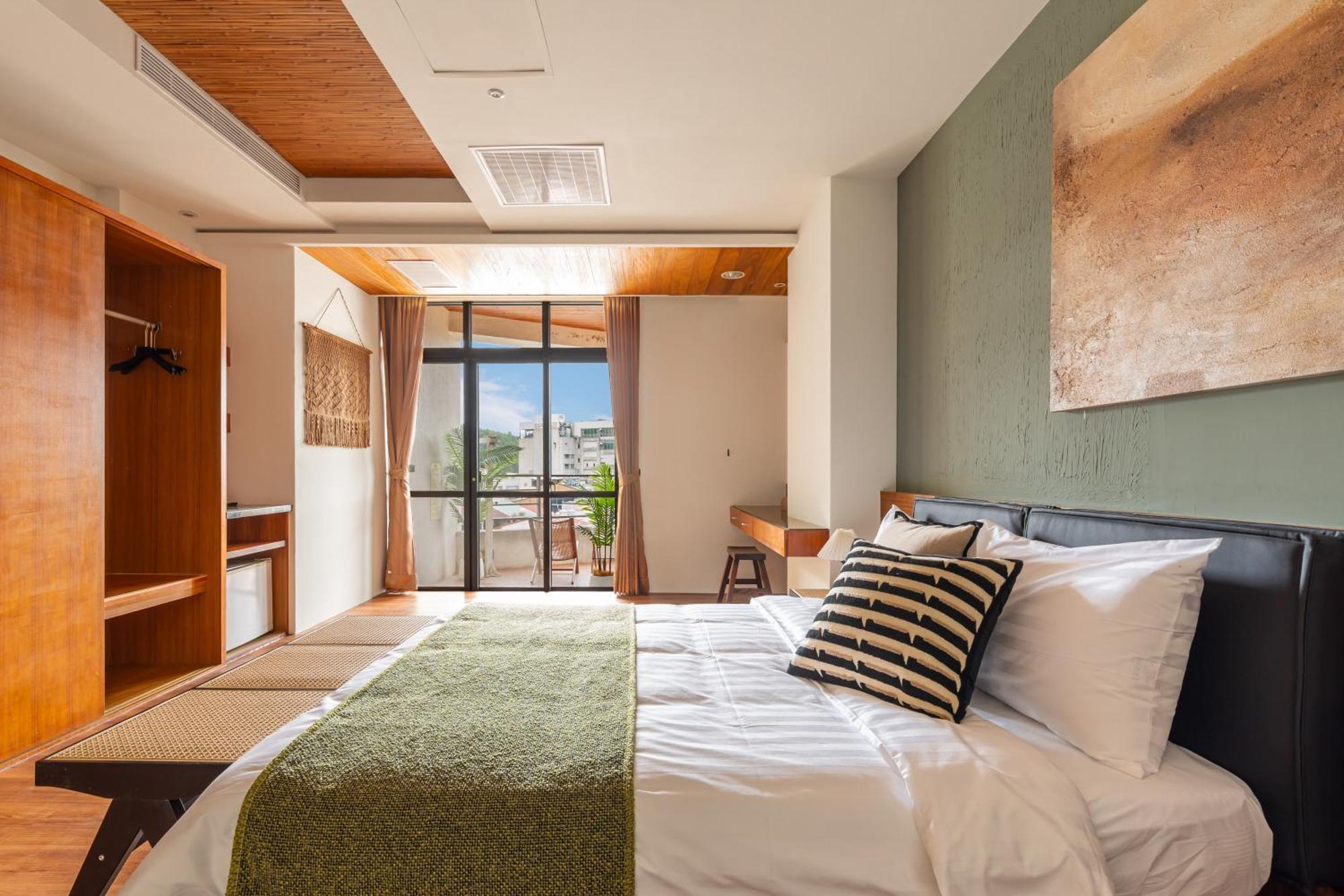 Sun Moon Lake Itathao Vacation Inn With Elevator Yuchi Exterior photo