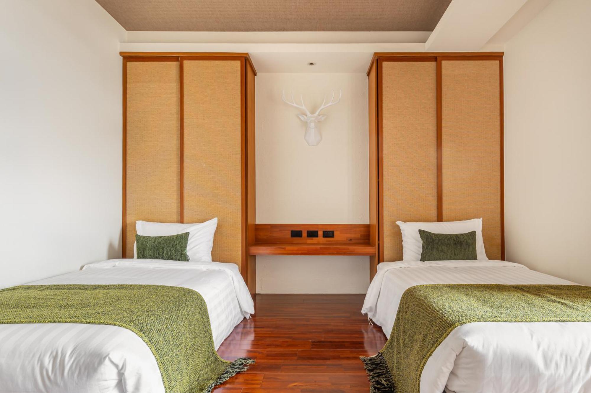 Sun Moon Lake Itathao Vacation Inn With Elevator Yuchi Exterior photo