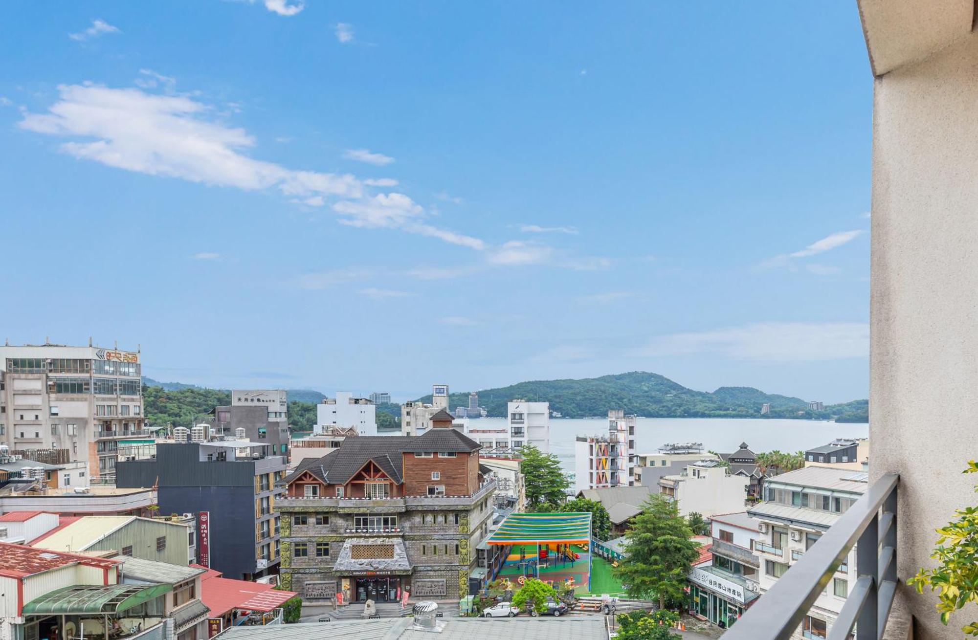 Sun Moon Lake Itathao Vacation Inn With Elevator Yuchi Exterior photo