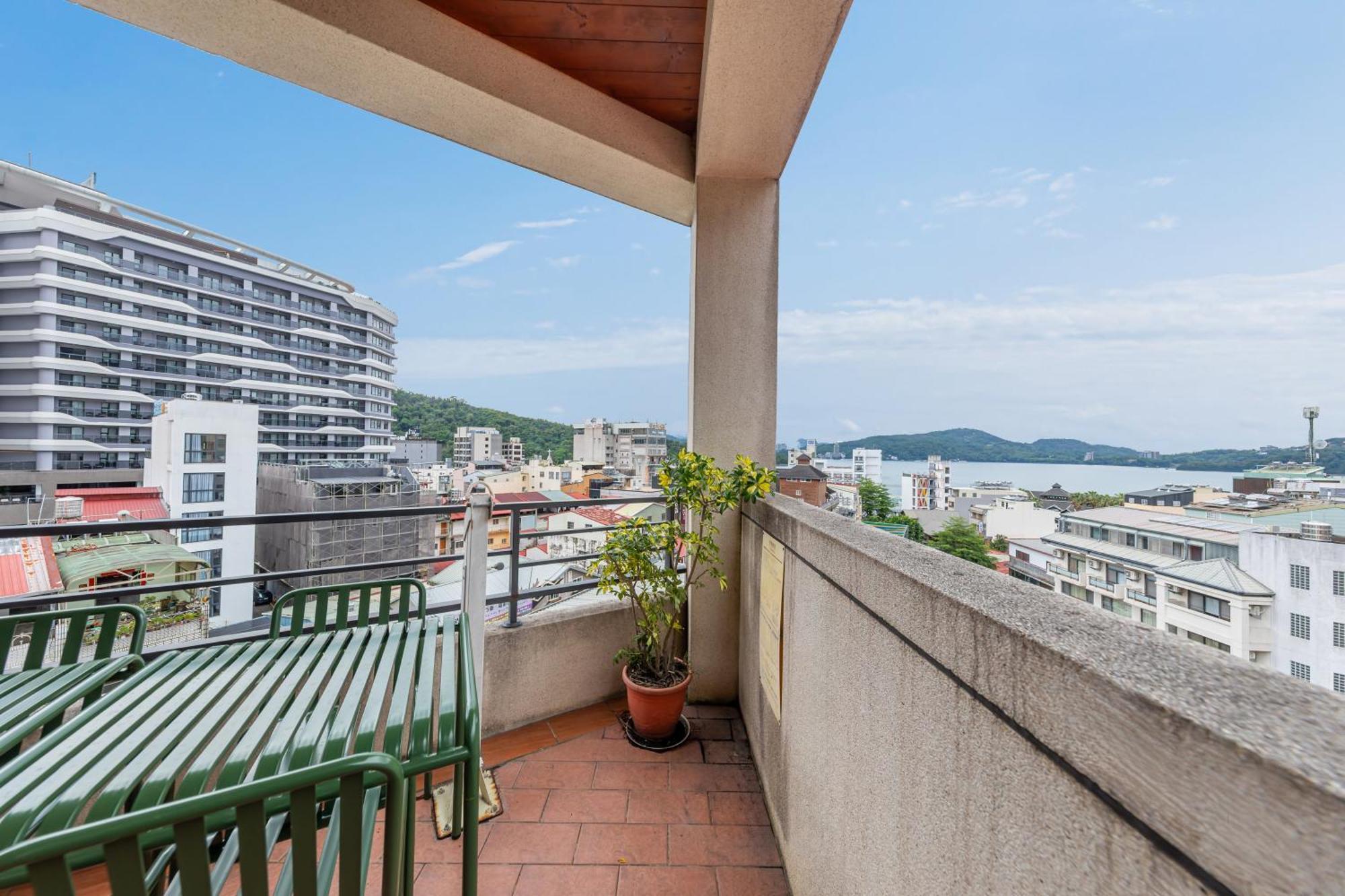 Sun Moon Lake Itathao Vacation Inn With Elevator Yuchi Exterior photo